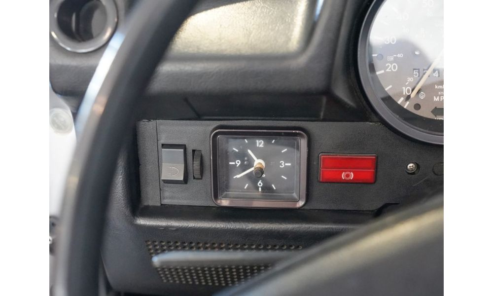 243640
