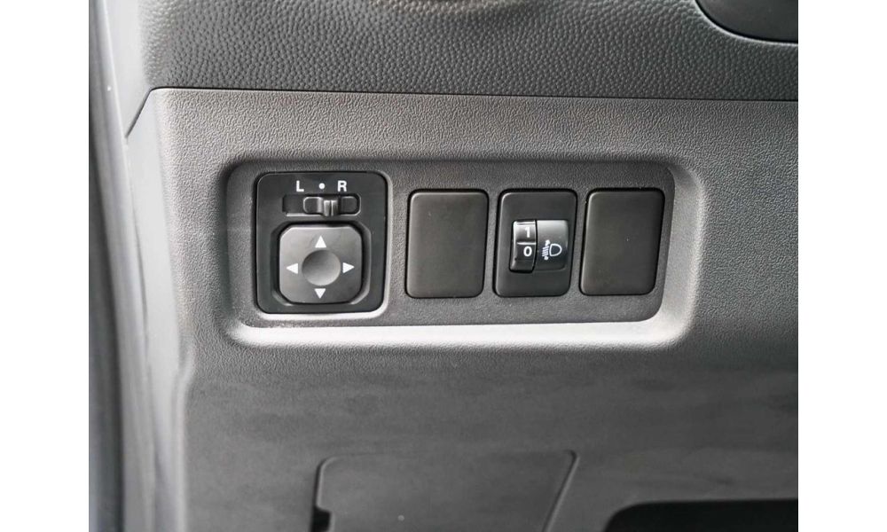 677919