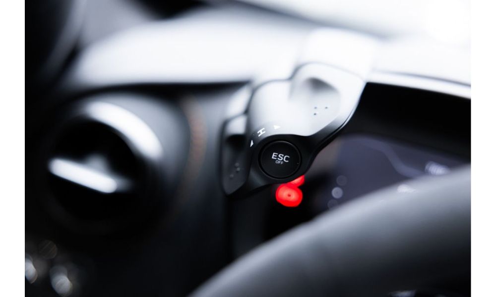 416135
