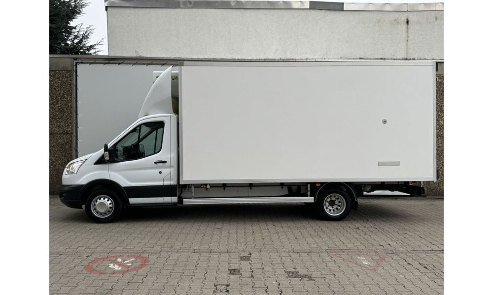 216577