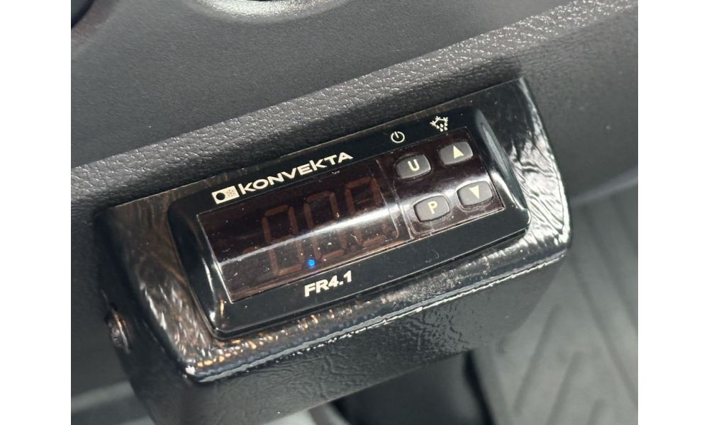 692363