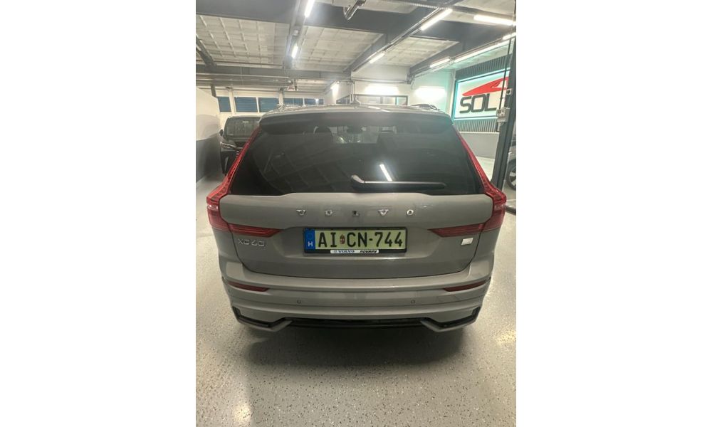 588463
