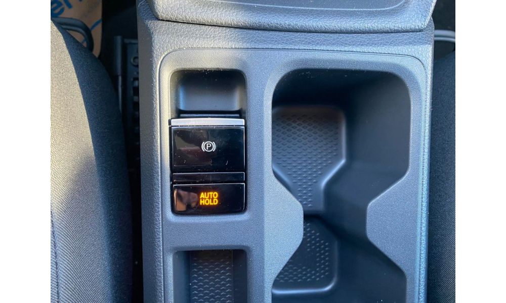 797899
