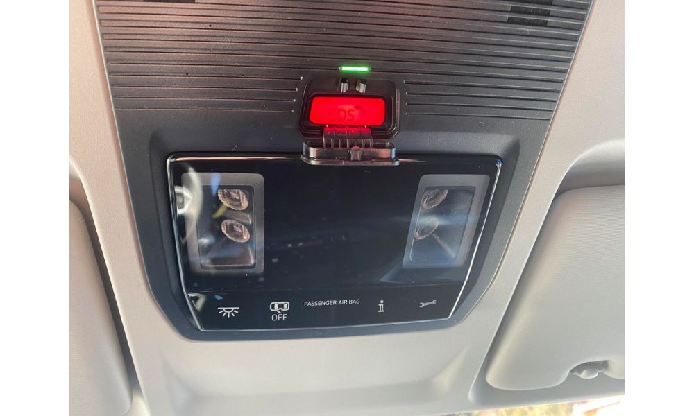 957577