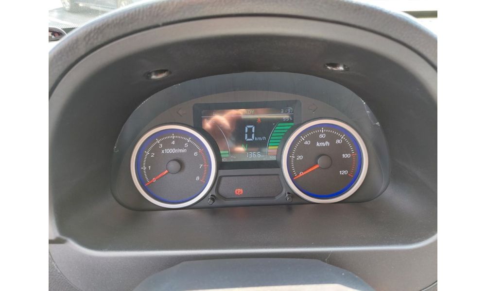 692605