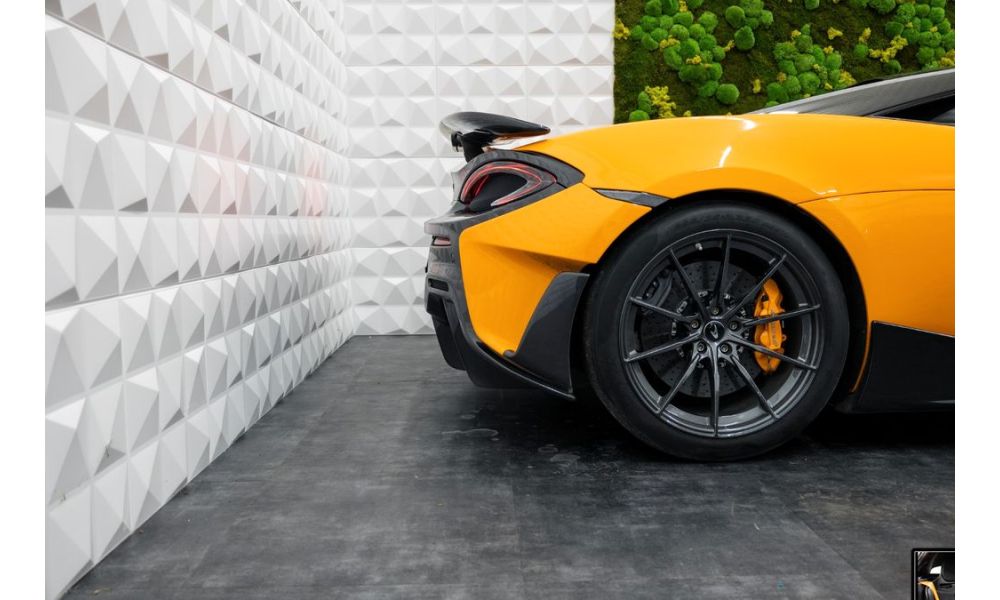 912510
