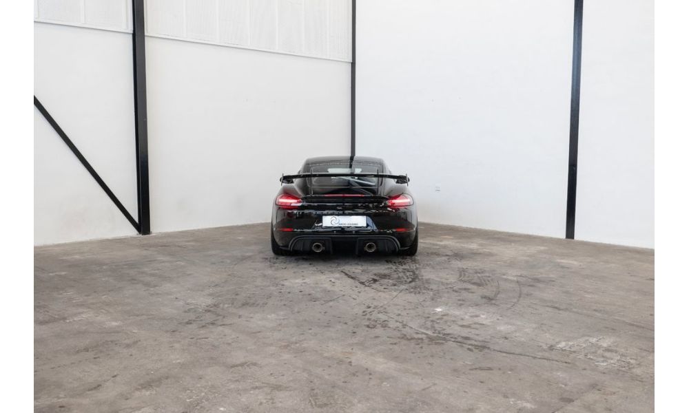 884510