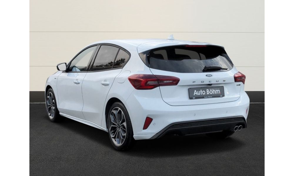 72882