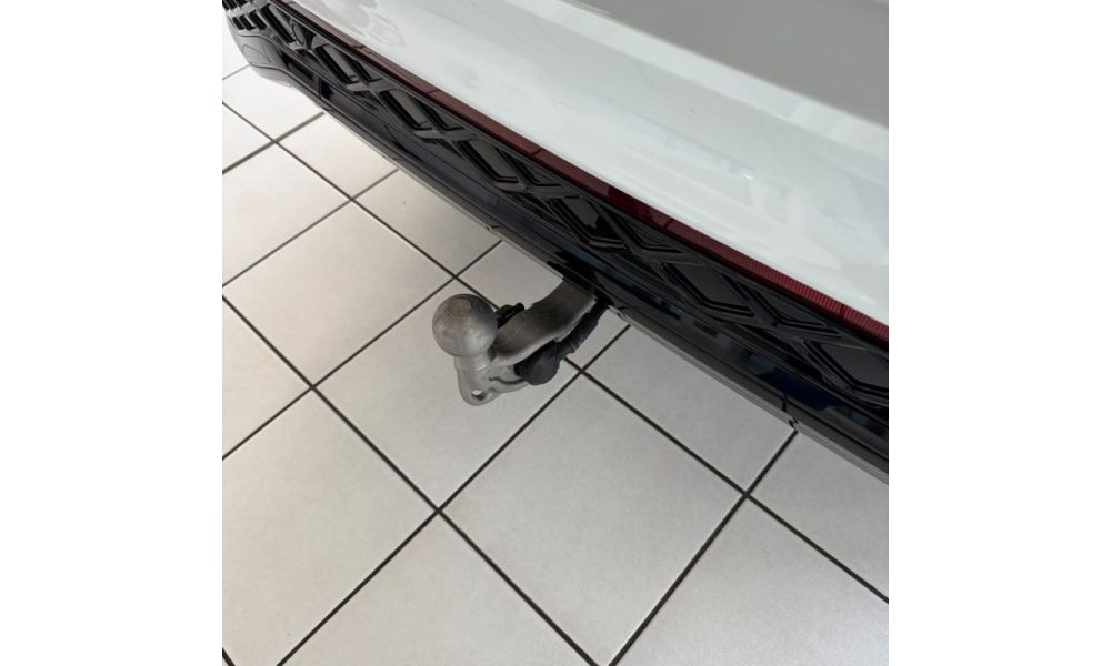 438359