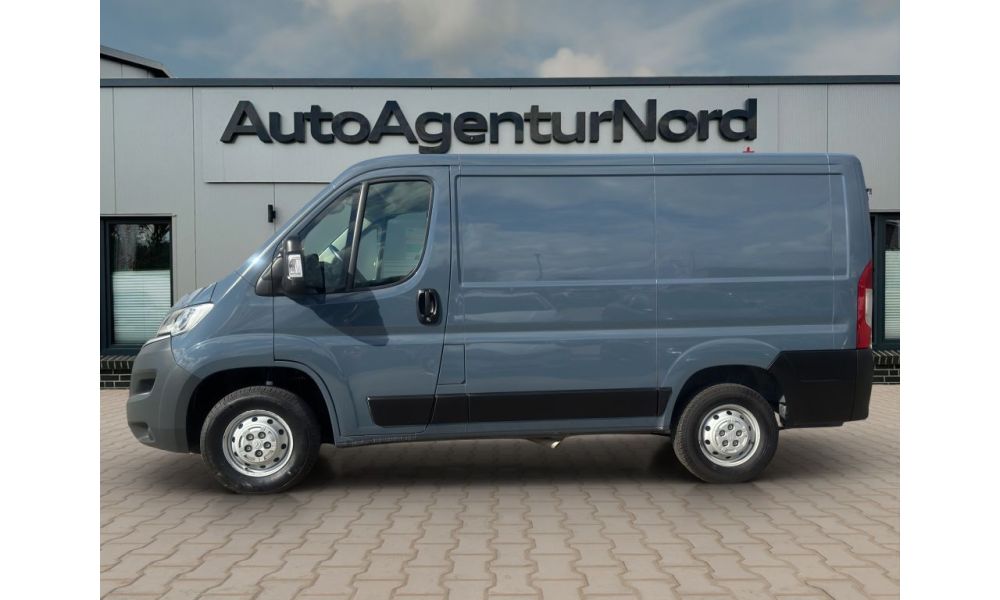 979134