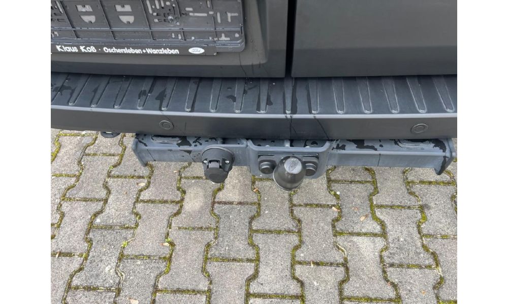 307837