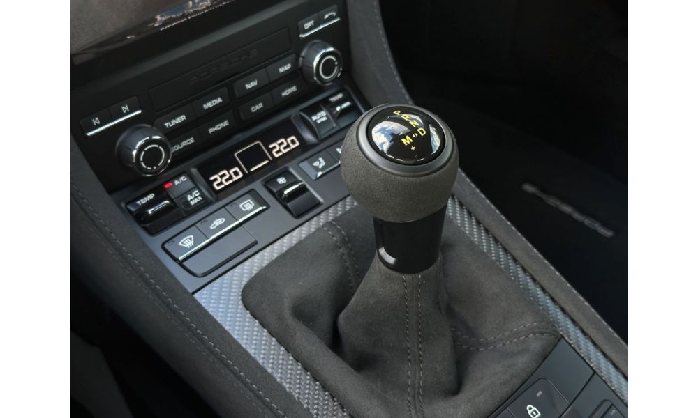 931110
