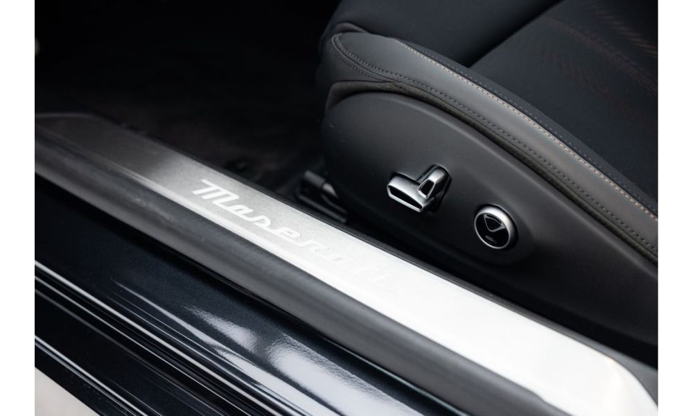 271891