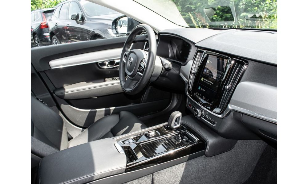104258