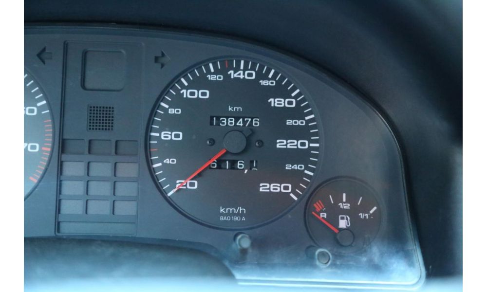 881245