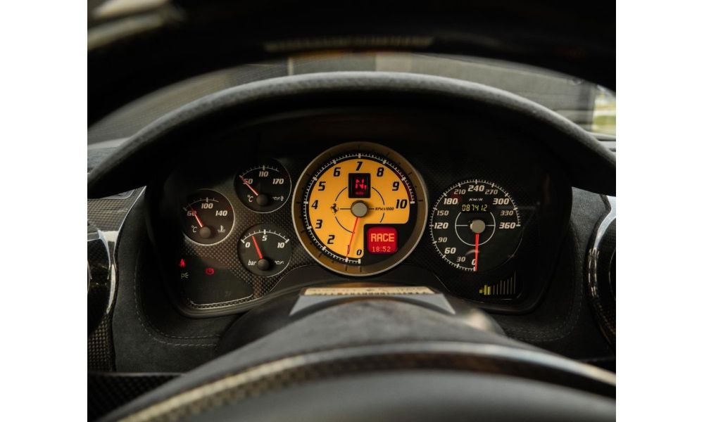 637252