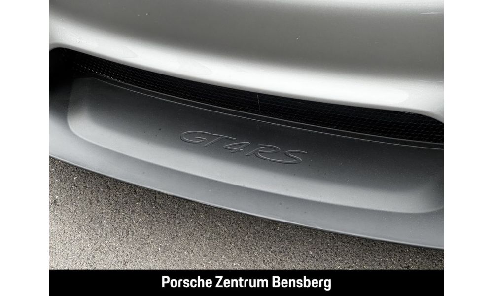 158131
