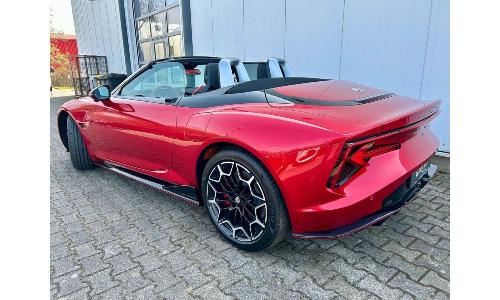 307427