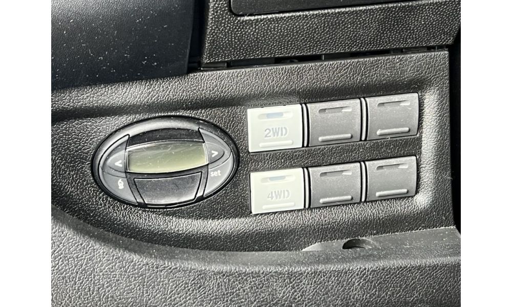 986718