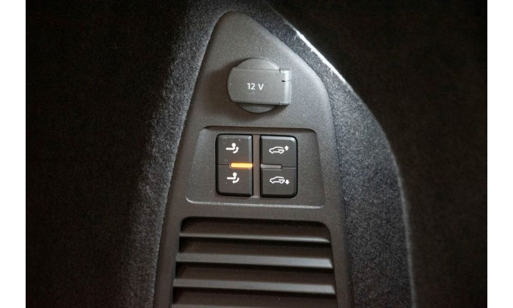 791738