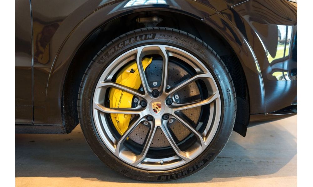 76646