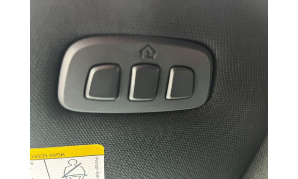 553568