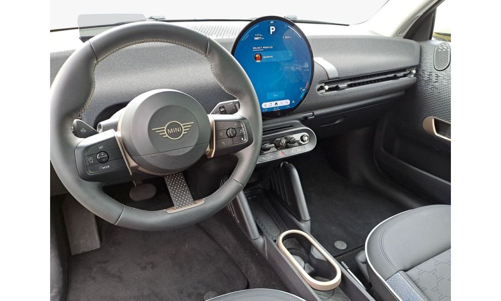 740827