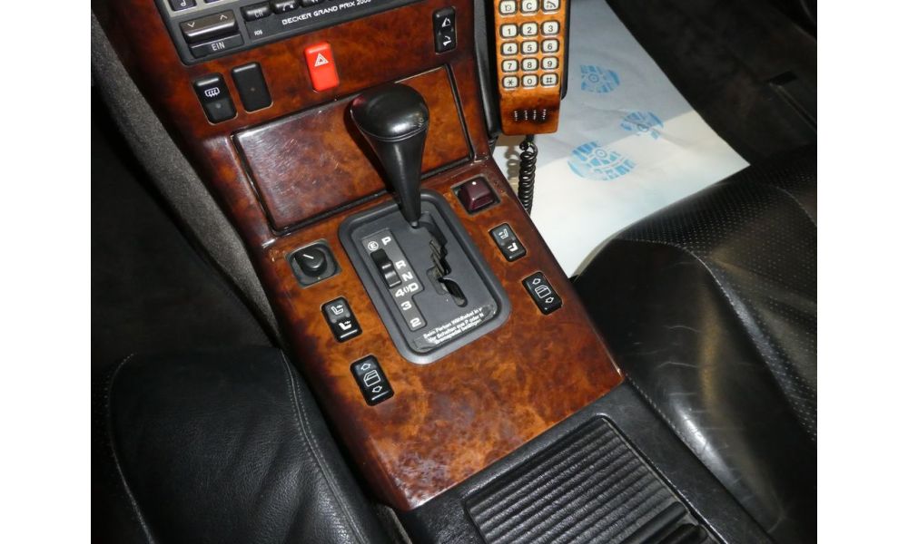 570894