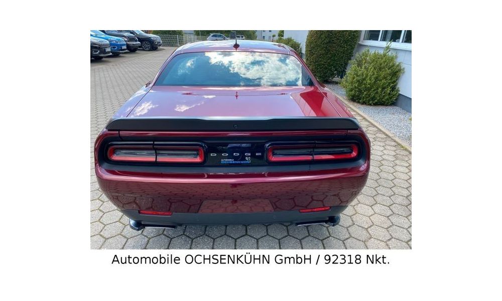 279825