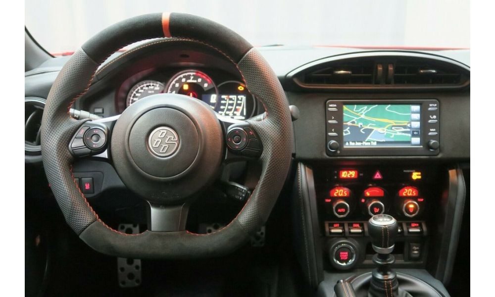 886524
