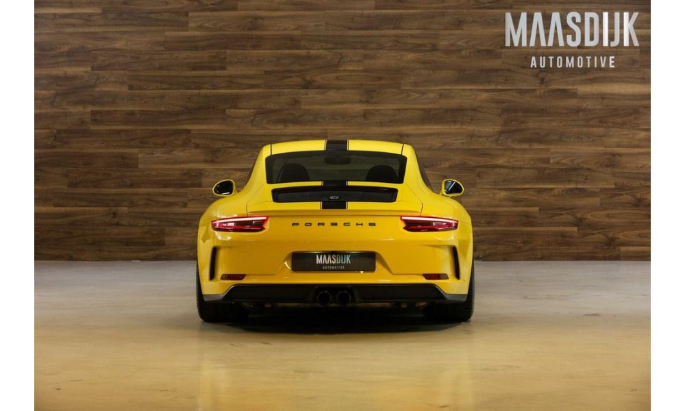 235872