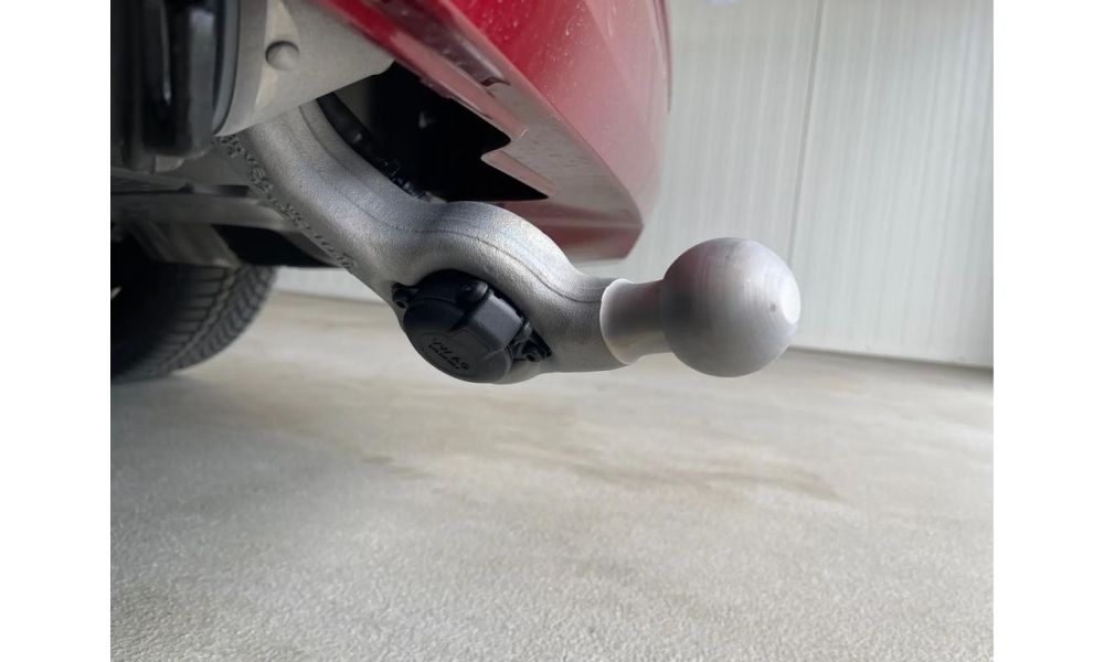 873732