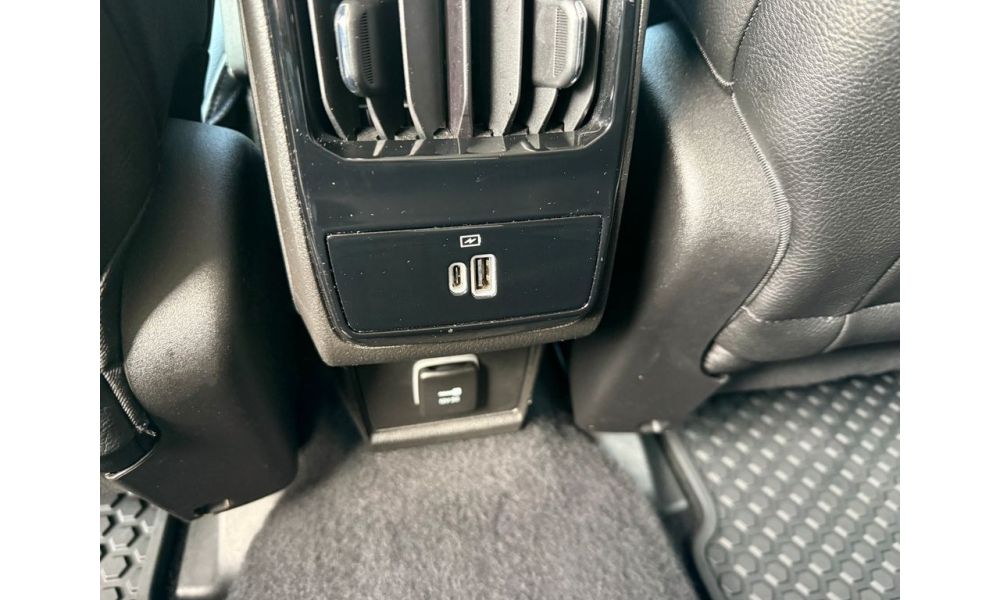35596