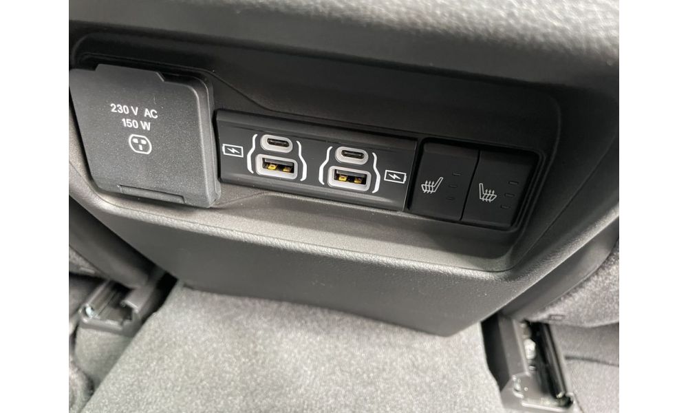 251329