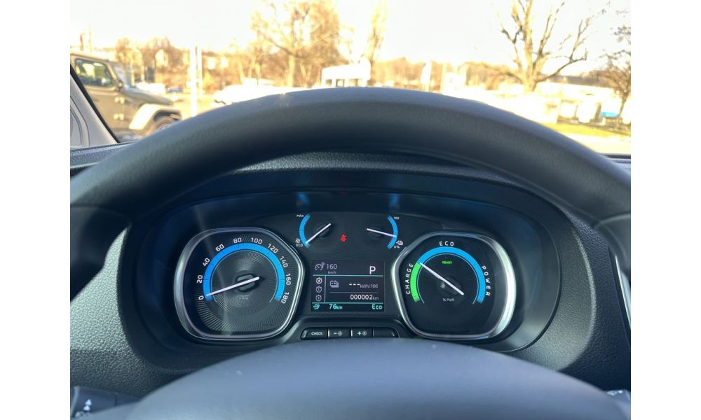 617853