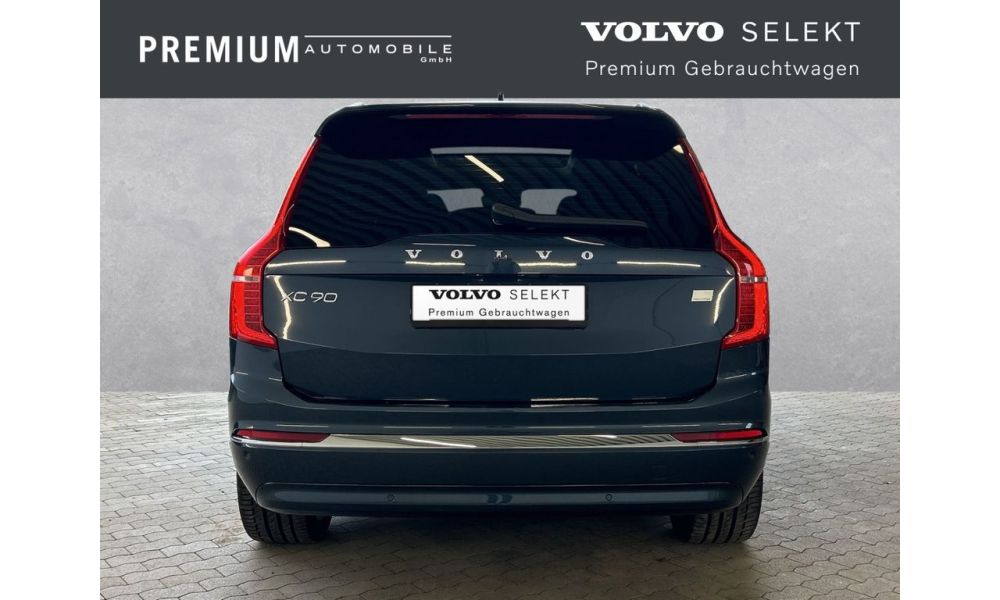 36733