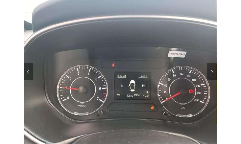 745877