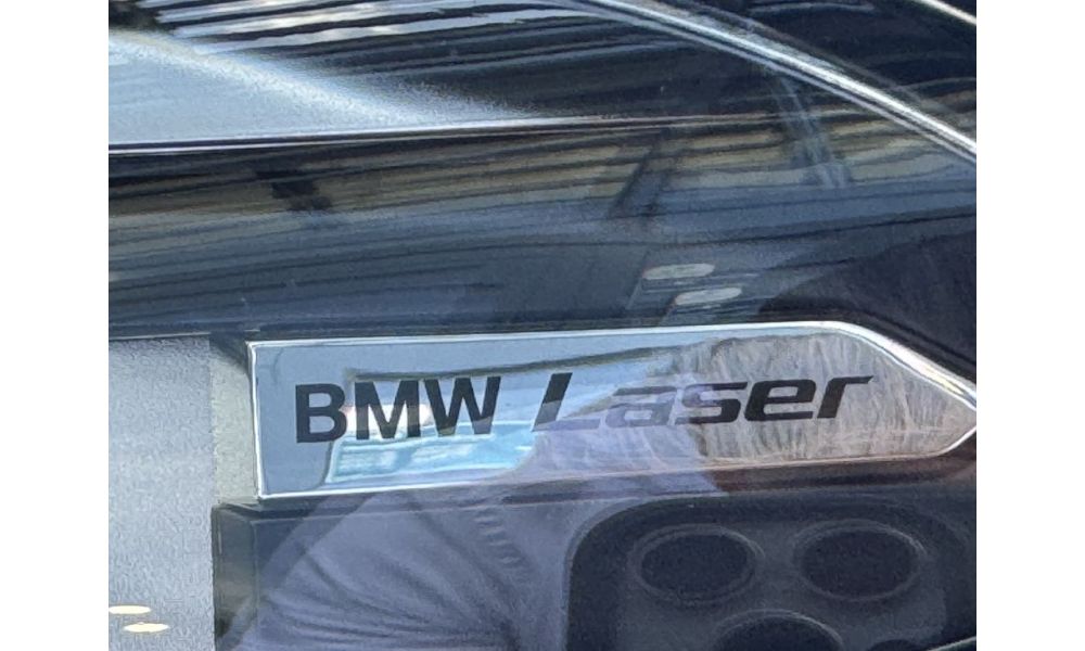 351018