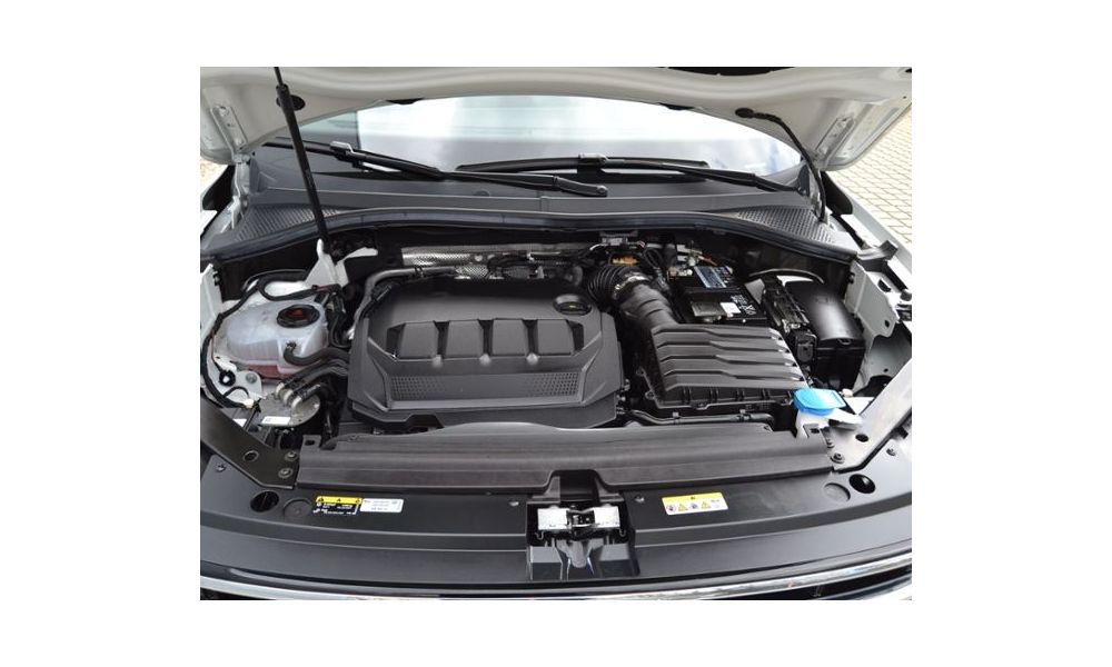 963496