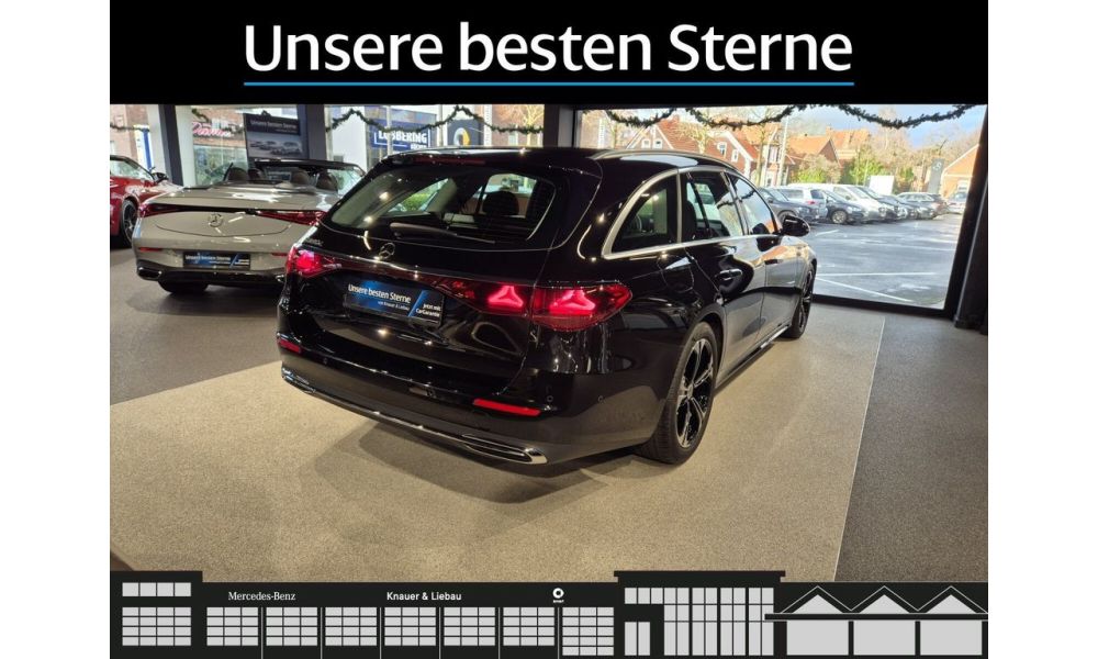229596