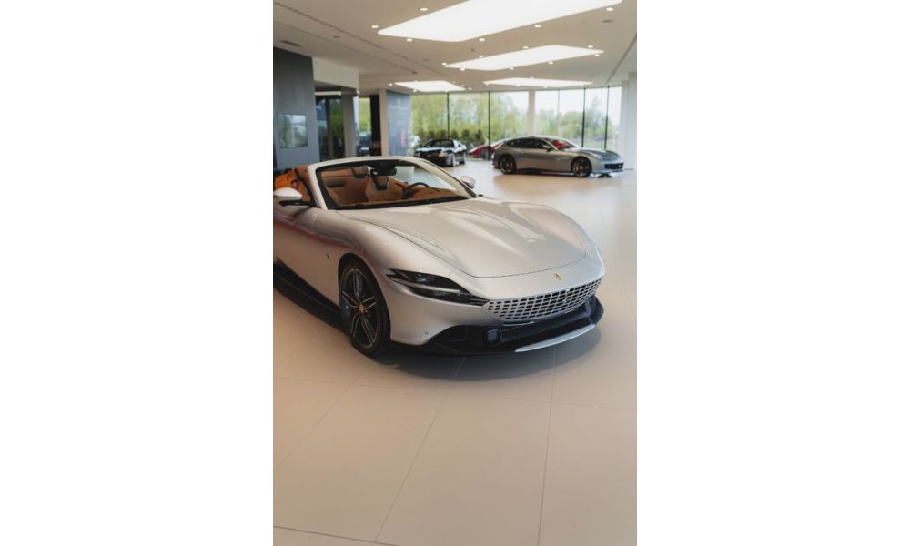 911677
