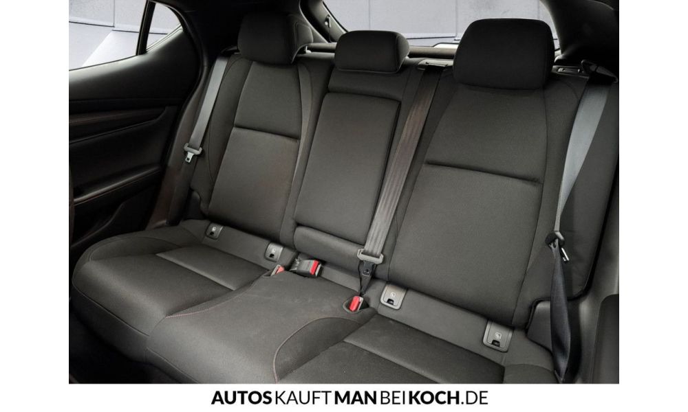 898060
