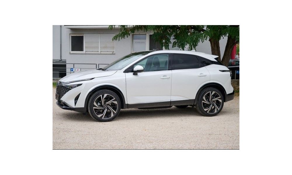 703929