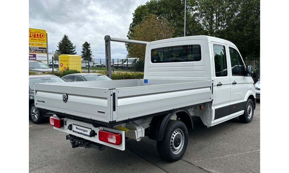 704991