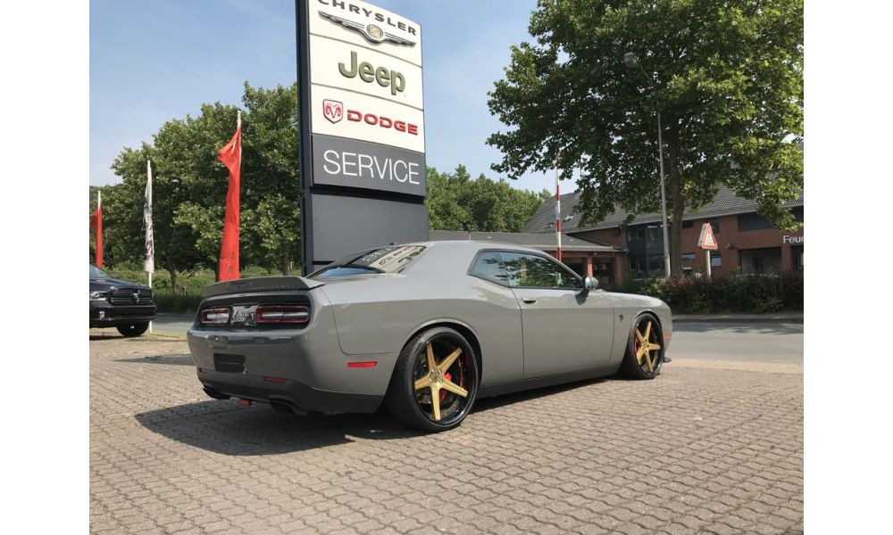 783611