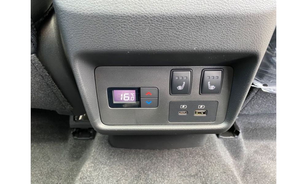 989724