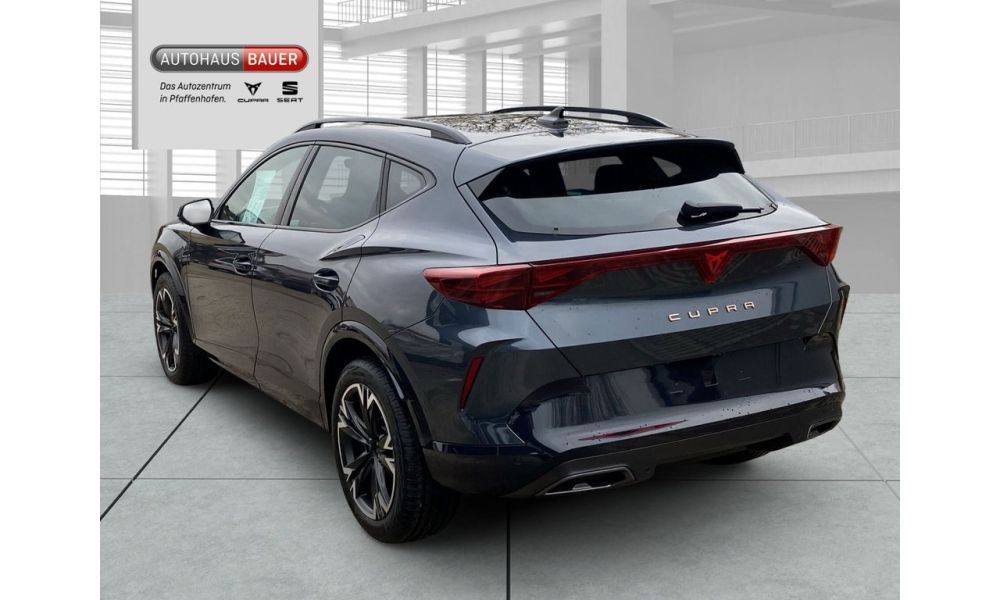 893609