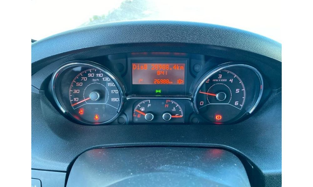 657476