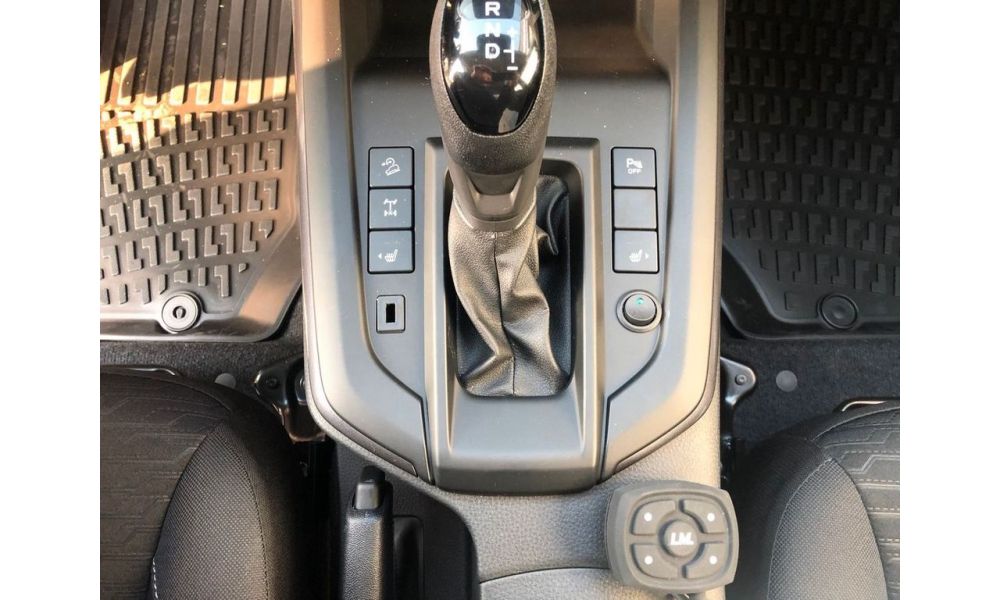 876351