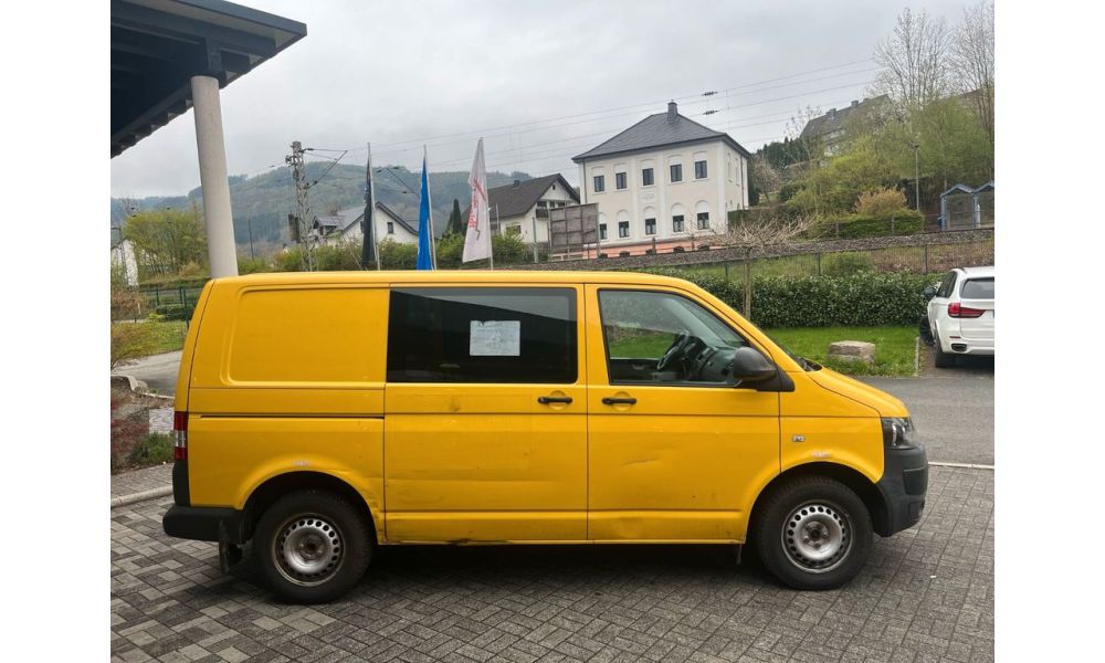 603221